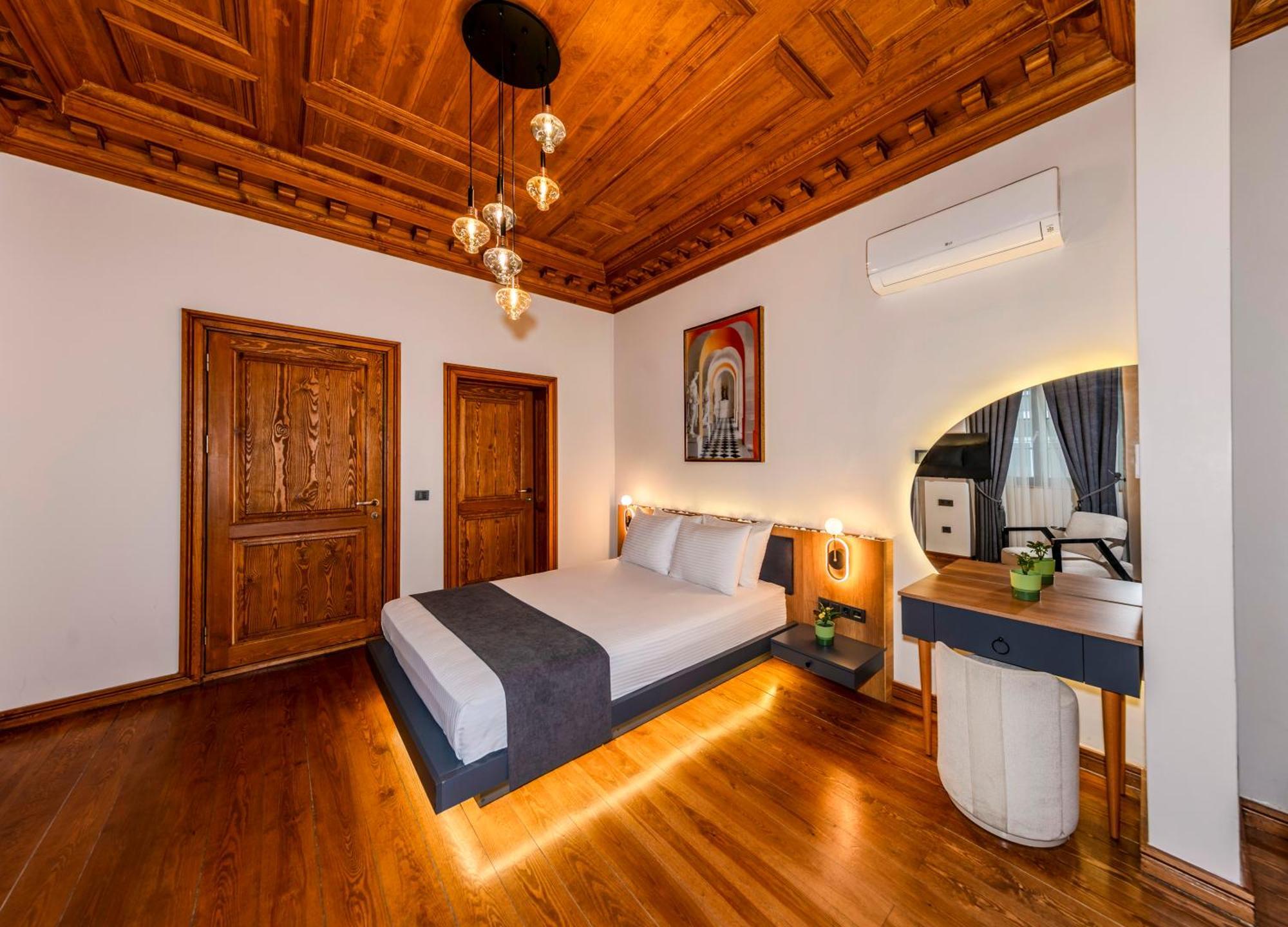 Elmira Pera Hotel & Spa - Special Class Стамбул Экстерьер фото