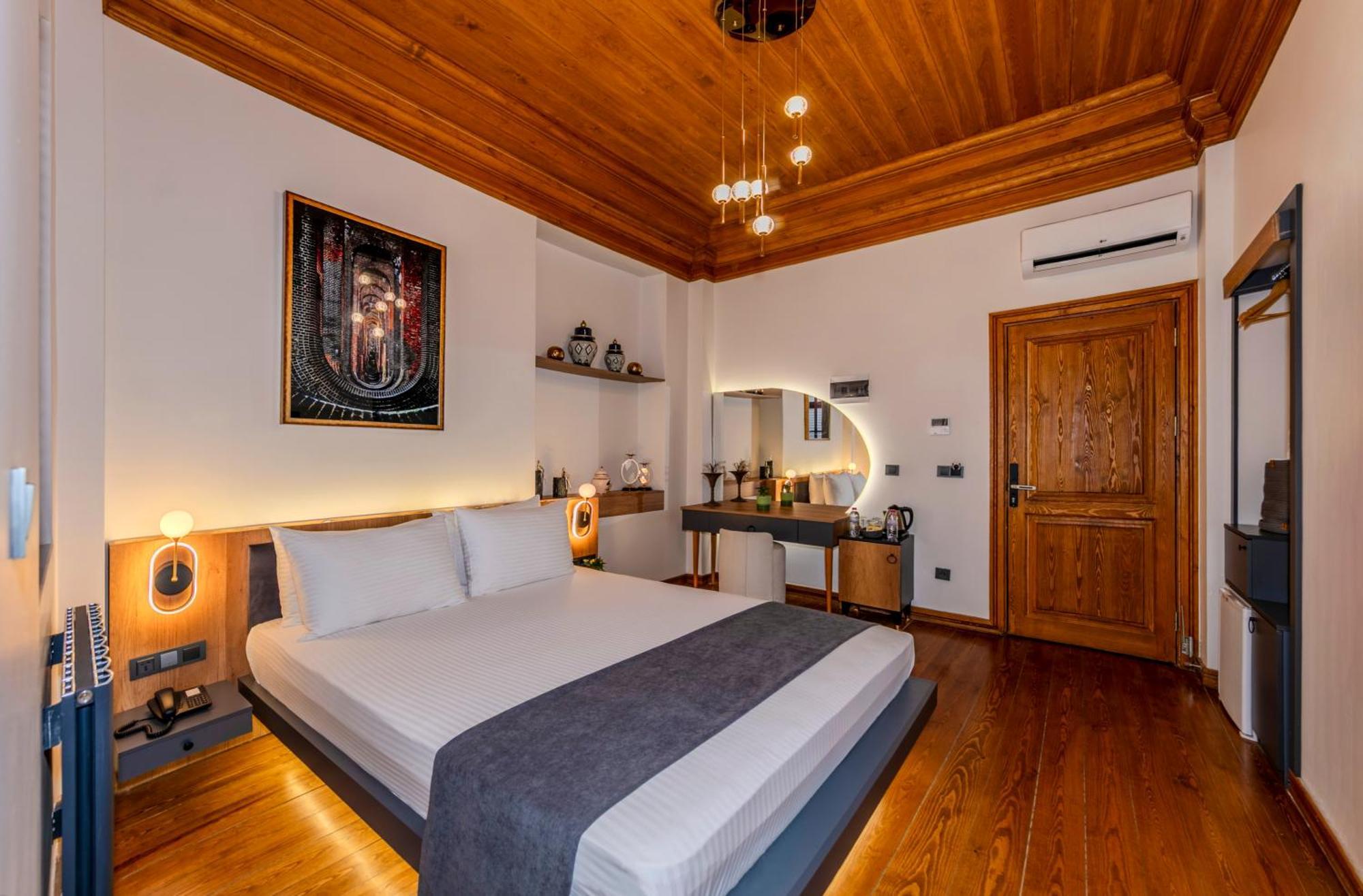 Elmira Pera Hotel & Spa - Special Class Стамбул Экстерьер фото