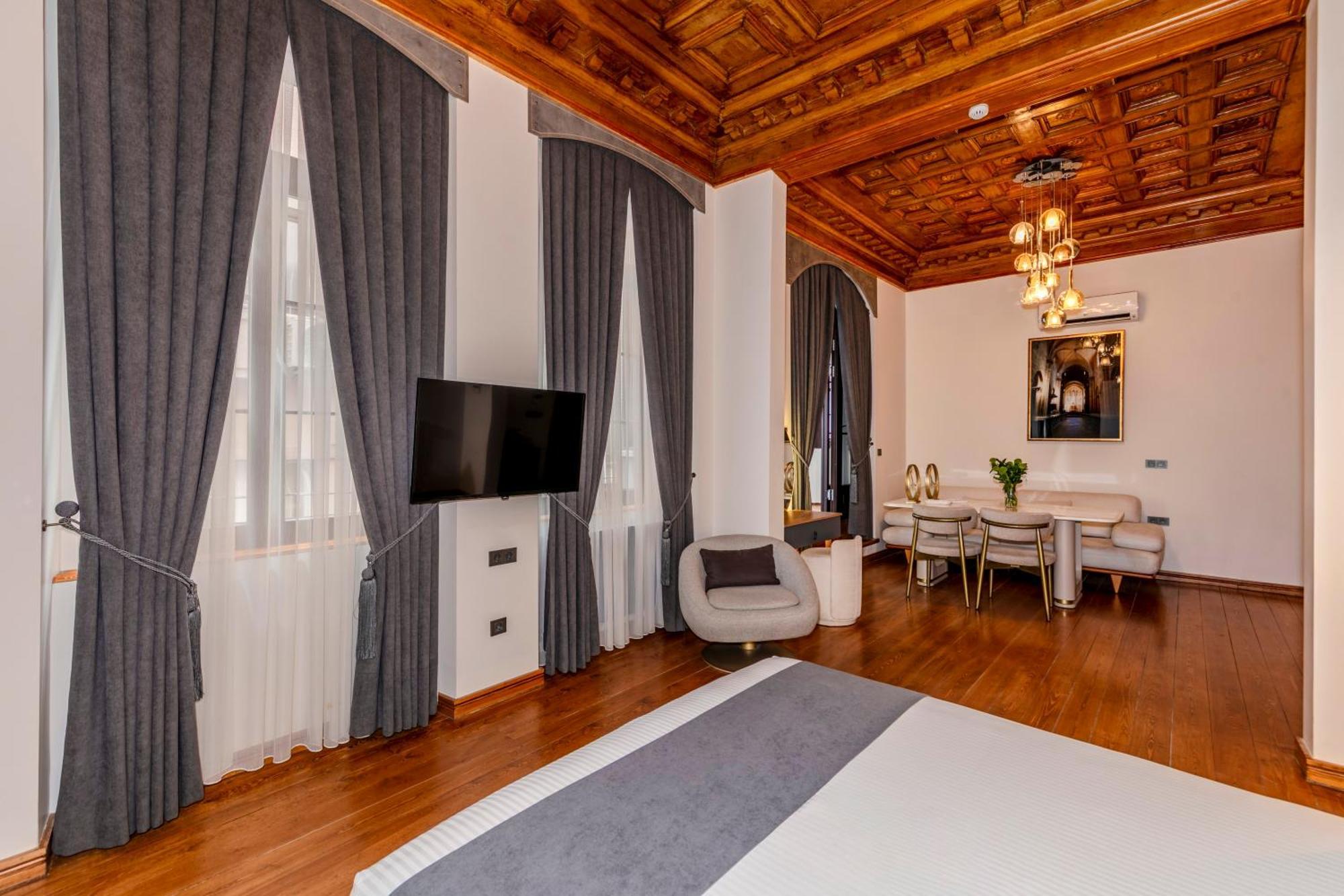 Elmira Pera Hotel & Spa - Special Class Стамбул Экстерьер фото