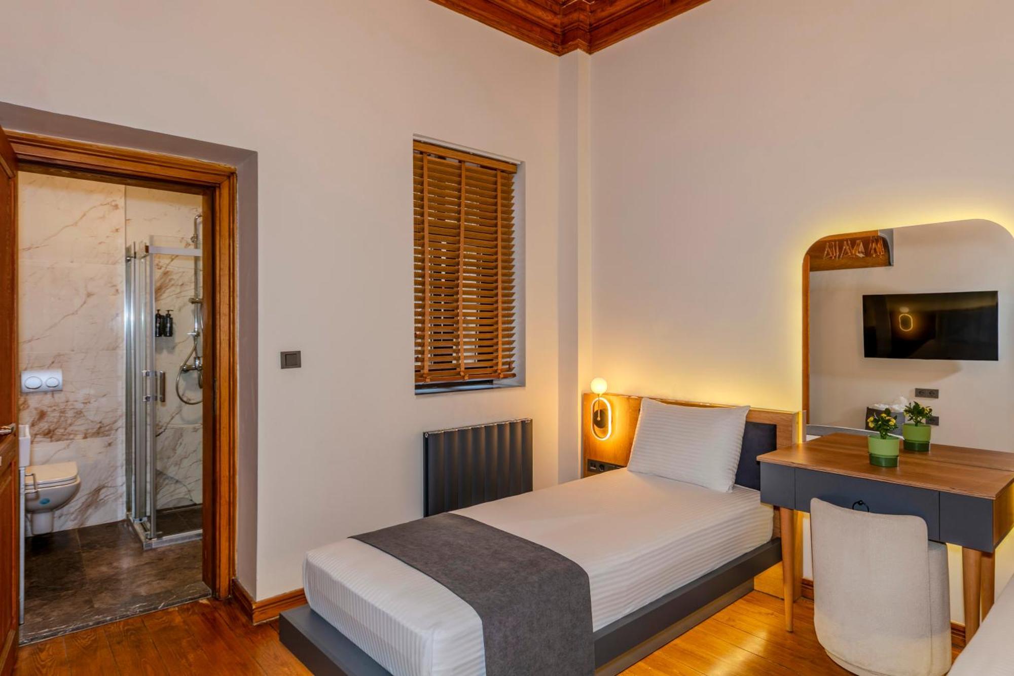 Elmira Pera Hotel & Spa - Special Class Стамбул Экстерьер фото